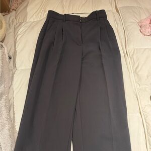 Aritzia Effortless Pant